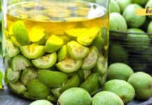 Green walnut tincture helps with diabetes, relieves fatigue, and restores the immune system. See the recipe in the article.